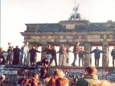 Падение Берлинской стены. Фото: bibo.kz