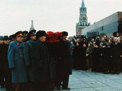 Похороны Брежнева. Источник - http://www.peremeny.ru/