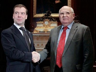 Медведев и Горбачев. Источник - scd.ru.rfi.fr