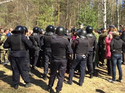 Апрельский протест в Ликино-Дулёво. Фото: Рима Кудашева / "ВКонтакте"