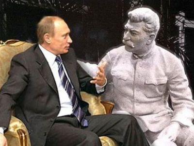 Путин и Сталин. Коллаж: yaplakal.com
