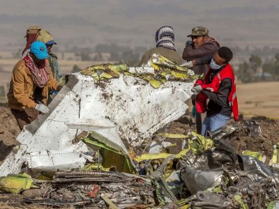 Место крушения пассажирского самолета Boeing 737 MAX в Эфиопии. Фото: Mulugeta Ayene