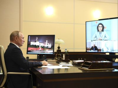 В.Путин проводит совещание по поправкам в Конституцию, 1.06.20. Фото: kremlin.ru